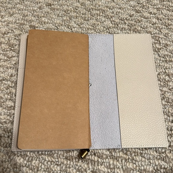 Wanderings Travelers Leather (color Oat) Notebook 8.5x4.5 - Picture 6 of 7